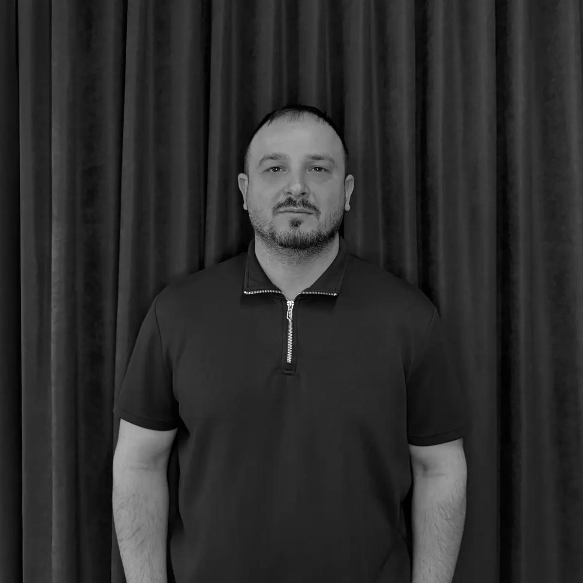 Özgür Yaşar